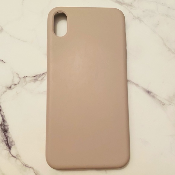 iPhone XS max phone case - Picture 1 of 2